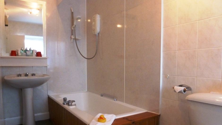 Four Seasons Hotel Room