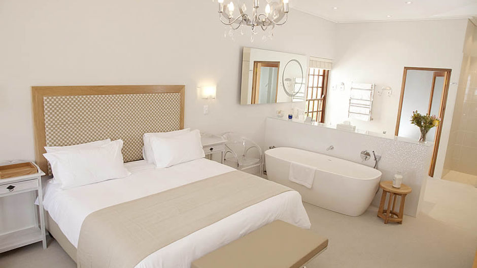 Harbour House Hotel Room