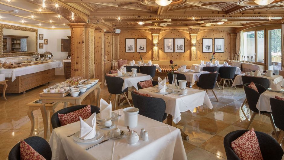 Swiss Alpine Hotel Allalin Restaurant