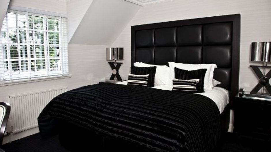 The Cairn Lodge & Hotel Room