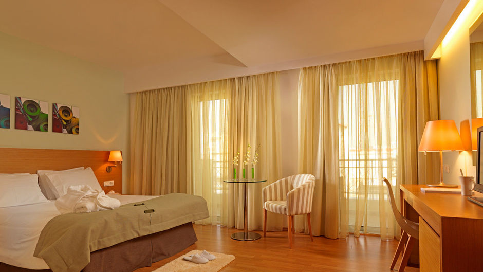 Elefsina Hotel Room