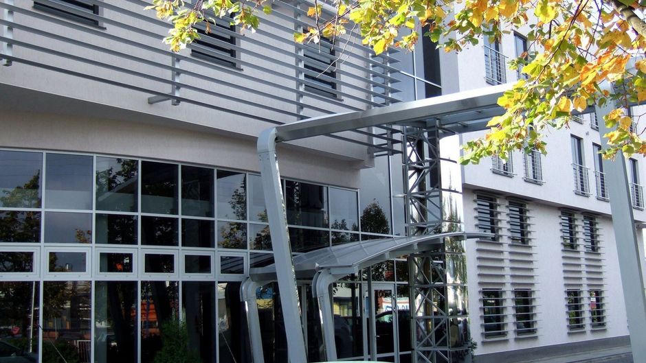 Hotel 3 Trio Exterior