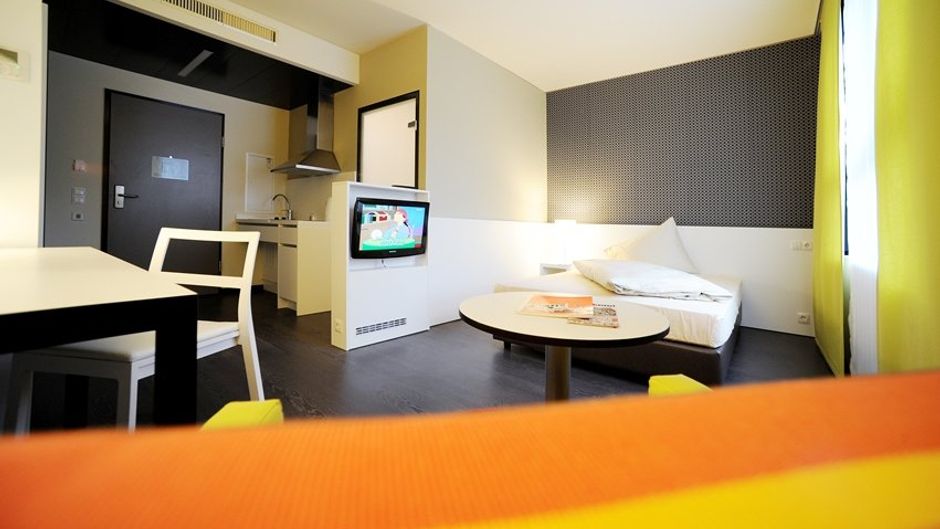 Harry's Home Linz Room