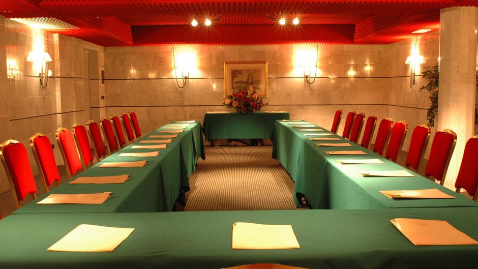 RIVER CHATEAU HOTEL Meeting