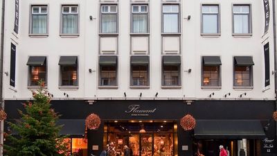 Les Nuits Hotel