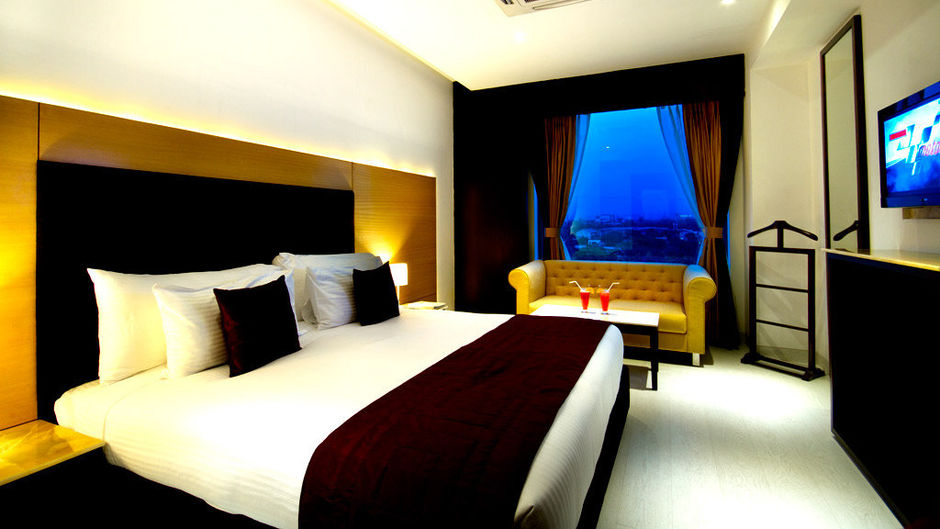 The Fern Residency Chandigarh Room