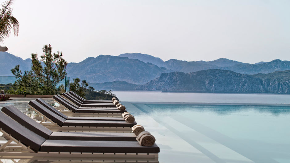 D Maris Bay Pool