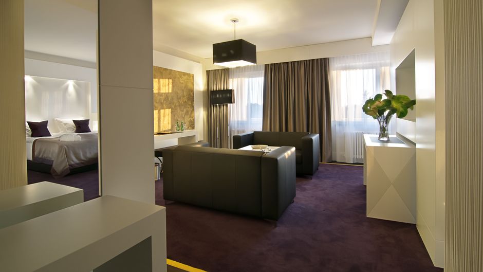 Platinum Palace Hotel Room