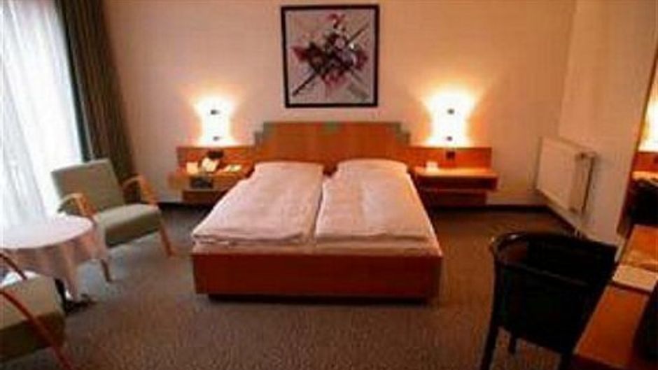 Hotel Plaza Room