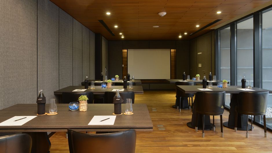 AMANOR Hotel Chiang Mai Meeting