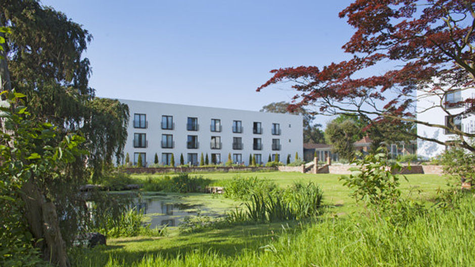 Lifehouse Spa & Hotel Exterior