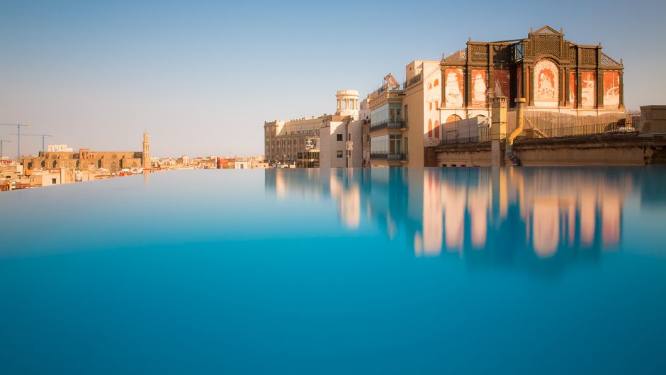 Grand Hotel Central Pool