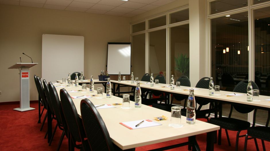 Home Hotel Meeting