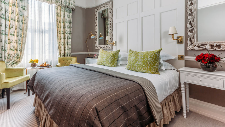 11 Cadogan Gardens Room