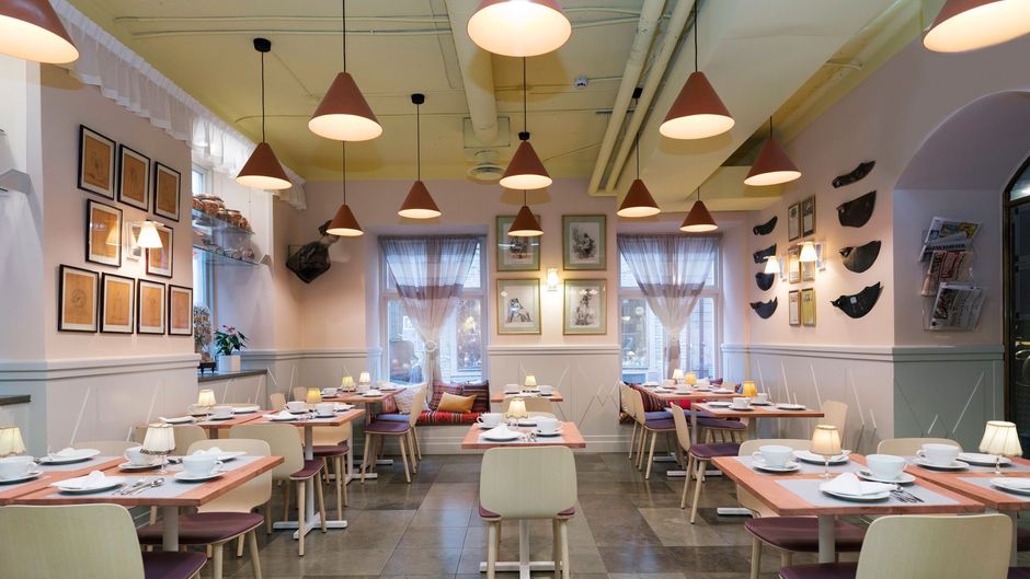 Lady Hamilton Hotel Restaurant