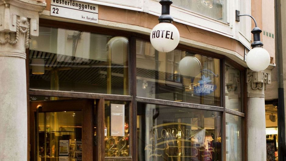 Lord Nelson Hotel Exterior