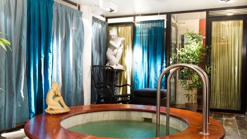 Victory Hotel Recreation
