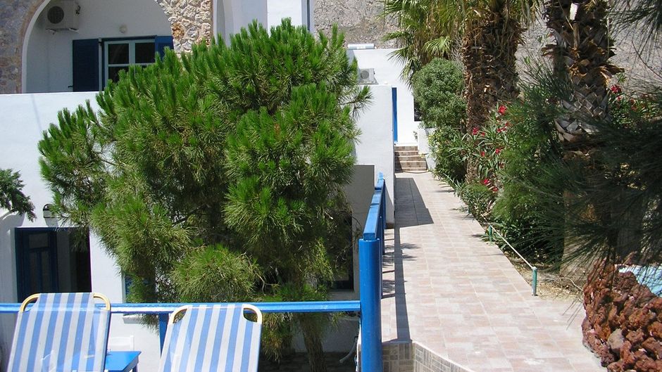 Gaia Hotel Santorini Exterior