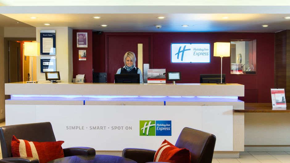 Holiday Inn Express Stoke on Trent Lobby