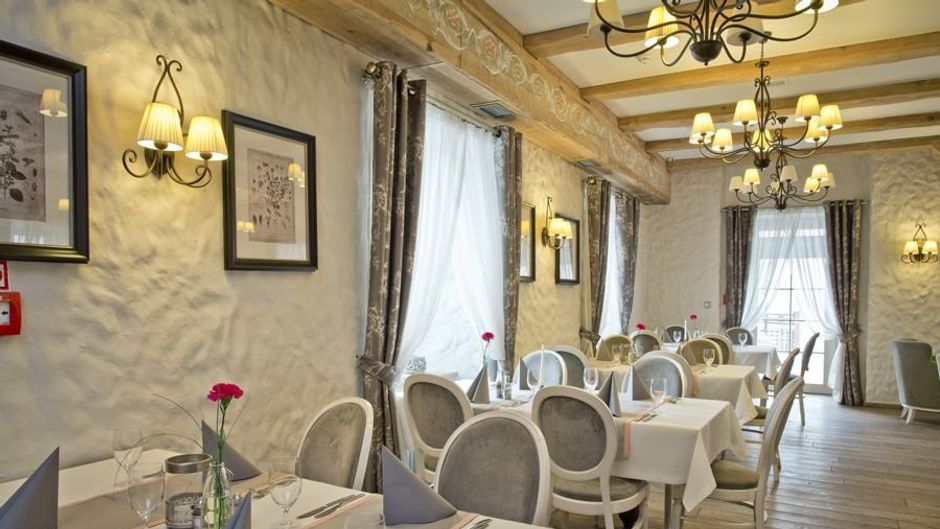 Hotel Zamek Topacz near Wroclaw Restaurant