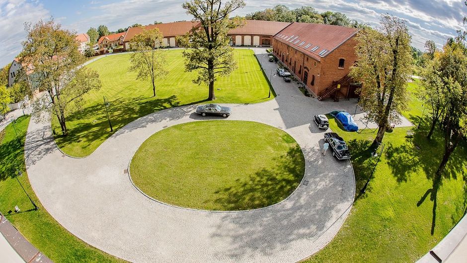 Hotel Zamek Topacz near Wroclaw Exterior