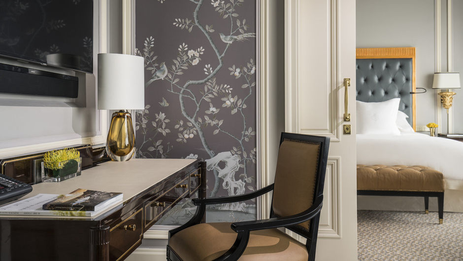 Four Seasons Hotel Jakarta Suite