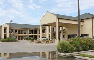 Lone Star Inn & Suites