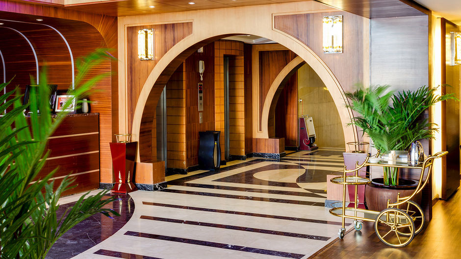 Renz Hotel Palestine Lobby