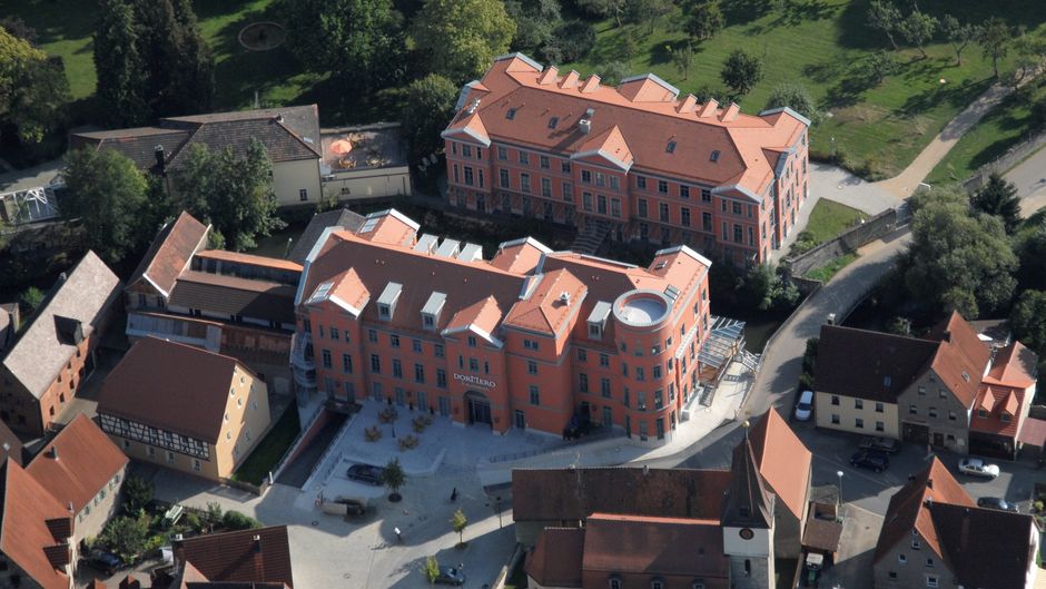DORMERO Schlosshotel Exterior