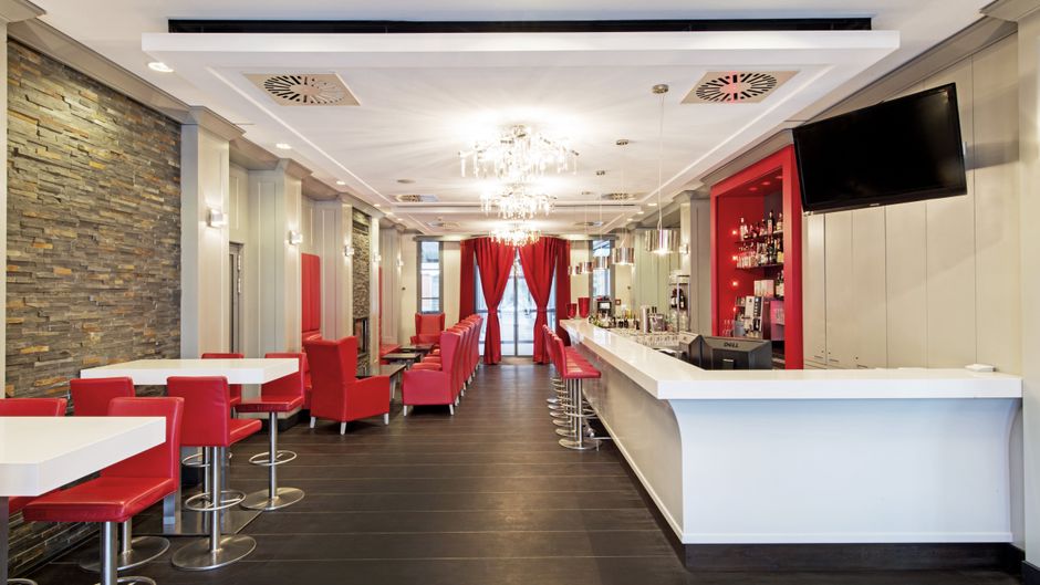 DORMERO Schlosshotel Lobby
