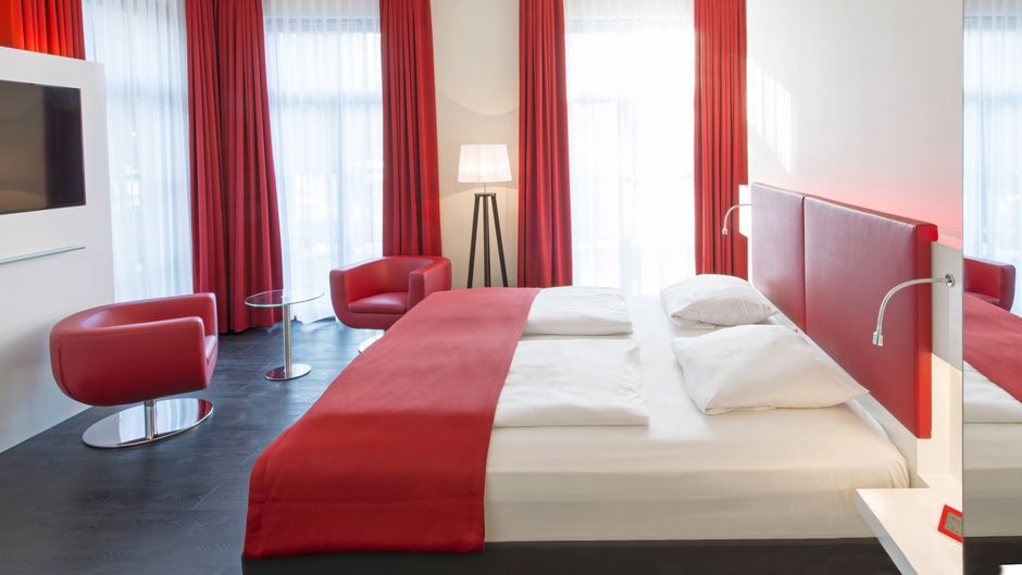 DORMERO Schlosshotel Room