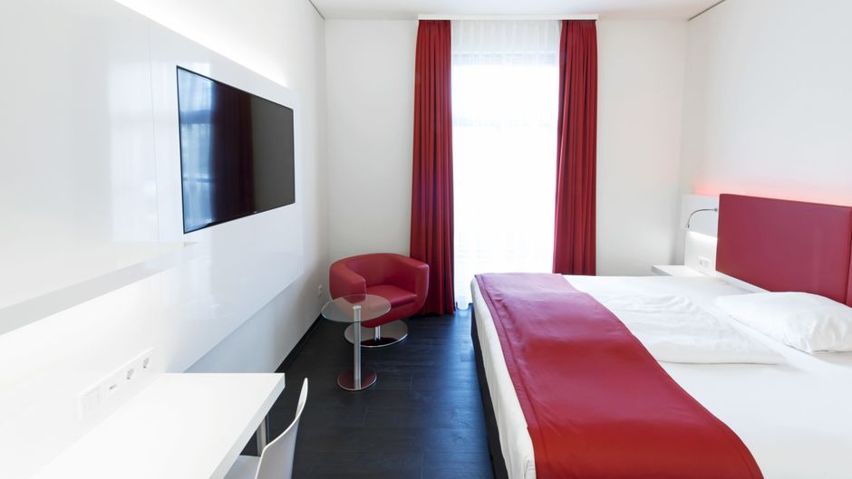 DORMERO Schlosshotel Room