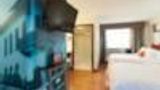 <b>Hotel Indigo Chicago Vernon Hills Room</b>. Virtual Tours powered by <a href="https://www.leonardoworldwide.com/" title="Leonardo Worldwide" target="_blank">Leonardo</a>.