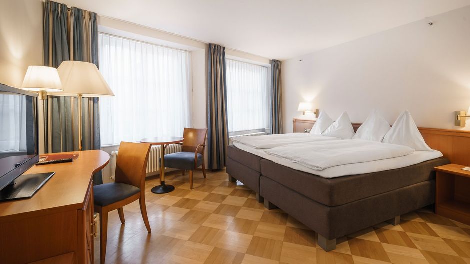 Blume Hotel Room