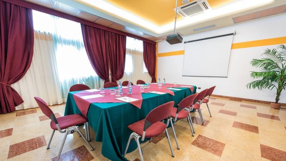Hotel West Point - Dossobuono Meeting