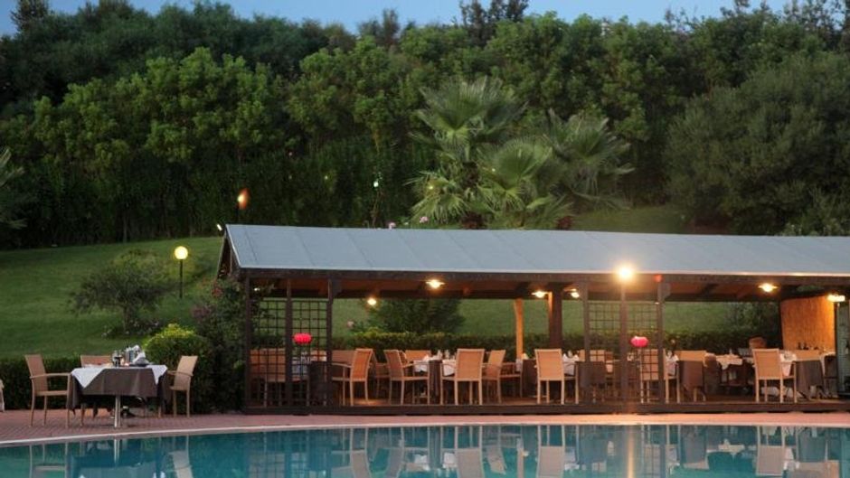 GeoVillage Wellness Resort & Convention Restaurant