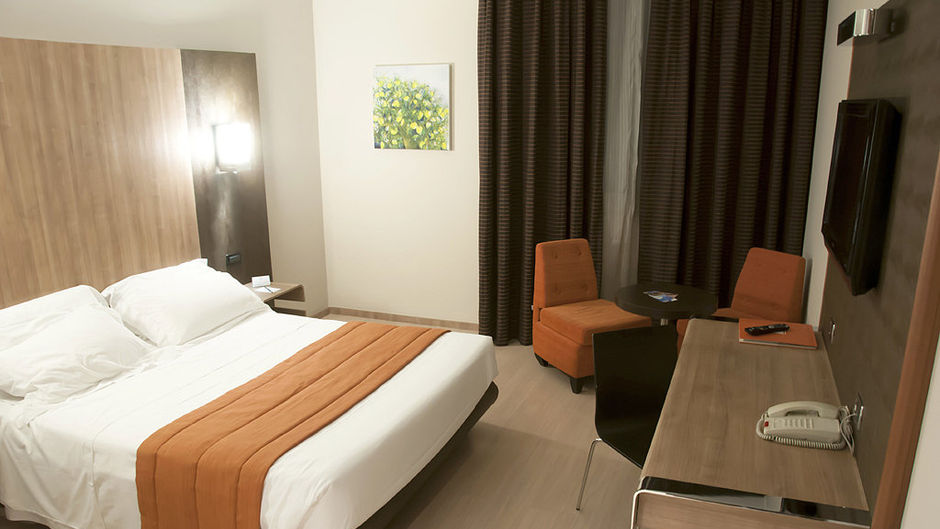 T Hotel Lamezia Room