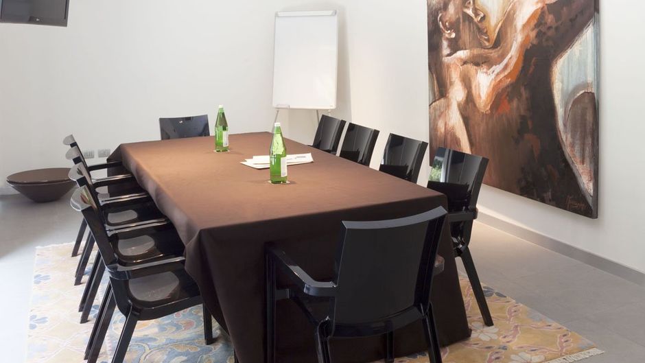 Zambala Luxury Residence Meeting