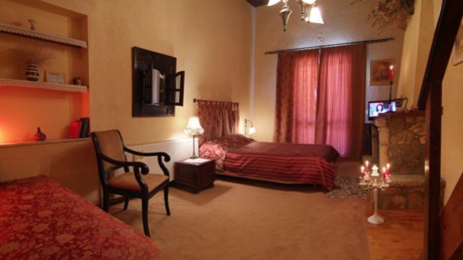 Hotel Skamnos Room