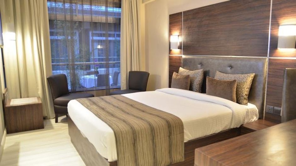 Cloud Hotel & Suites Room