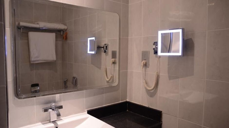Cloud Hotel & Suites Room