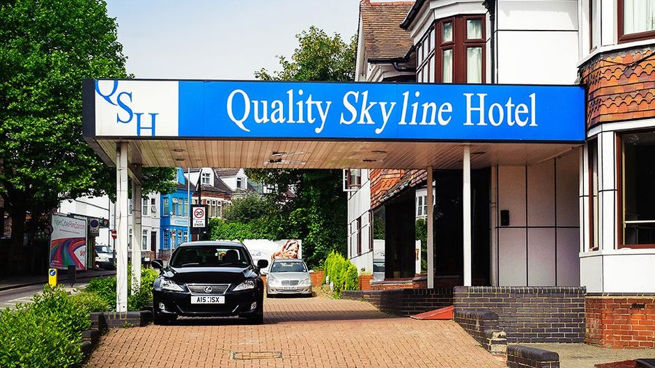 Quality Skyline Hotel Exterior