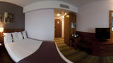 <b>Holiday Inn Norwich City Hotel Room</b>. Virtual Tours powered by <a href="https://www.leonardoworldwide.com/" title="Leonardo Worldwide" target="_blank">Leonardo</a>.