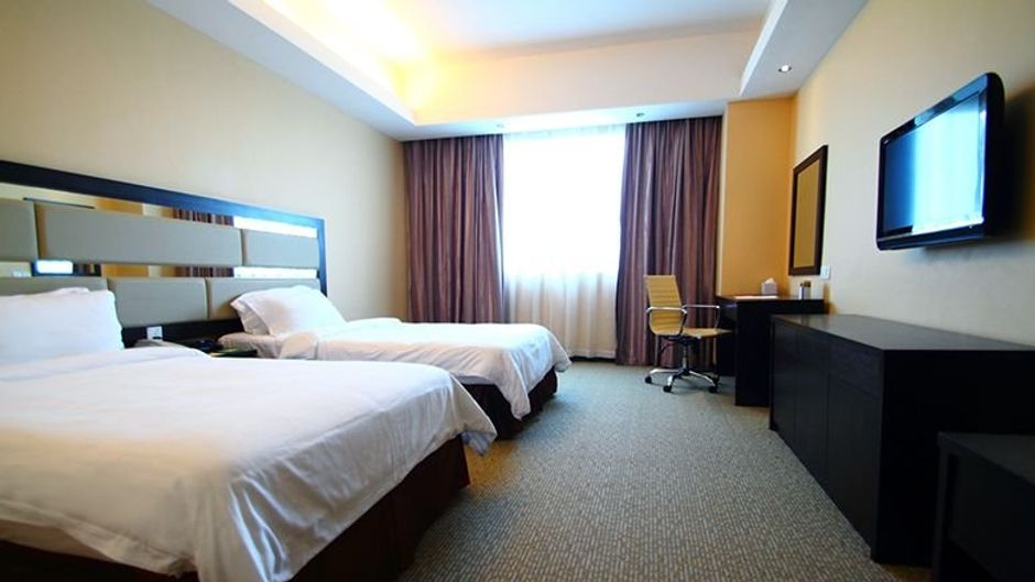 Ixora Hotel Prai Room