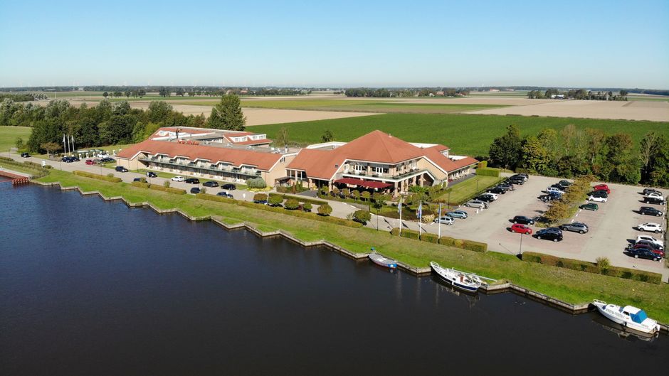 Valk Exclusief Hotel Emmeloord Exterior