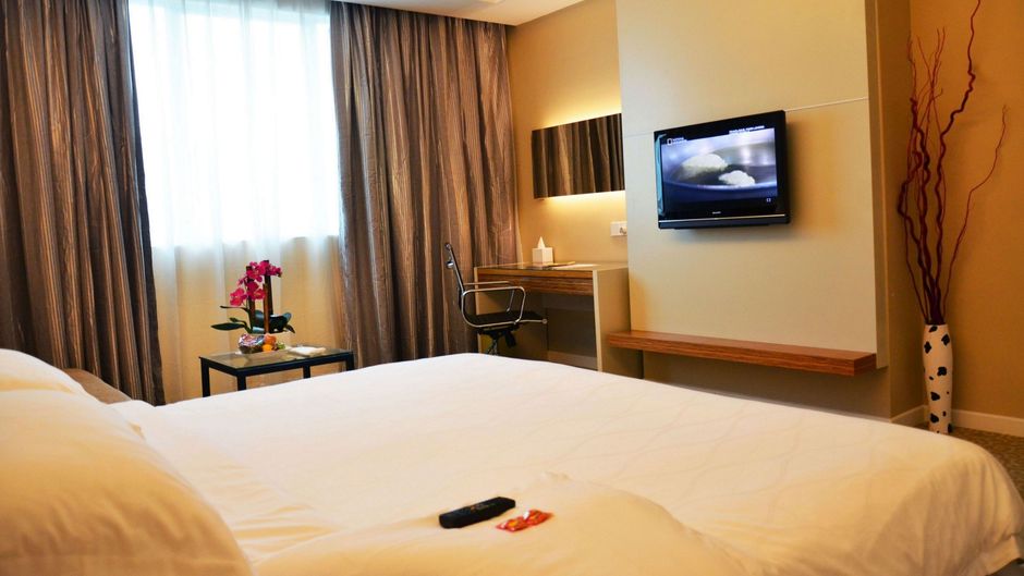 Ixora Hotel Prai Room