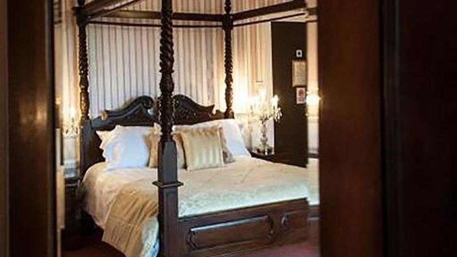 Highley Manor Suite