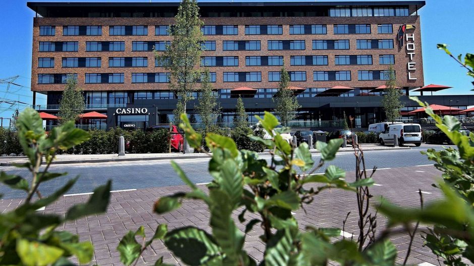 Van der Valk Hotel Oostzaan-Amsterdam Exterior