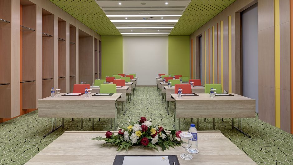 Al Khoory Atrium Hotel Meeting