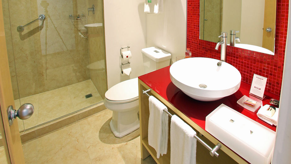 Fiesta Inn Perinorte Room